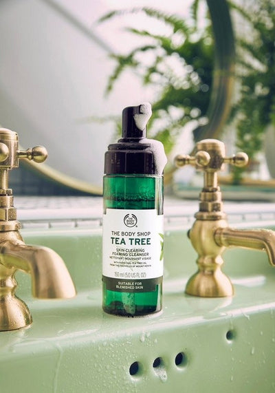 Tea Tree Skin Clearing Foaming Cleanser